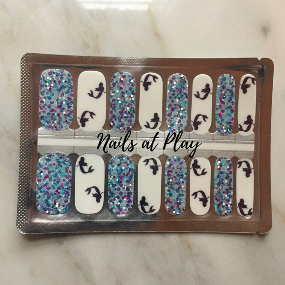 5 for $15 Nail Wraps- Mermaids at Play - Picture 2 of 4